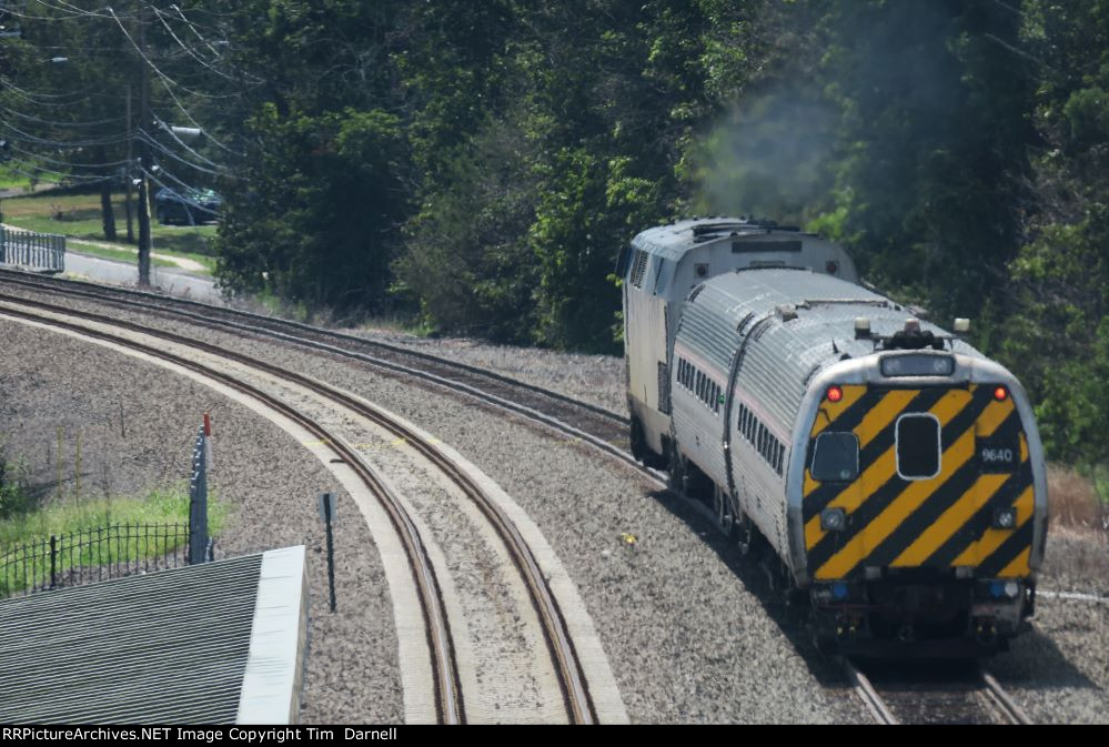 AMTK 9640 on train 463